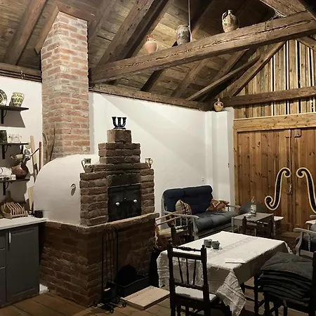 Apartamento Lajtorjás *